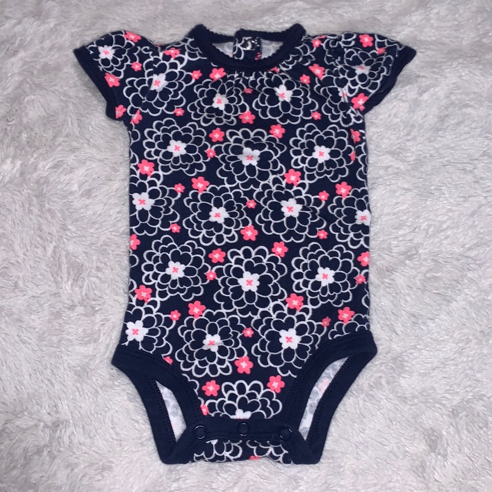 (3 for $10) carters floral short sleeve 0-3 month bodysuit baby girl clothing